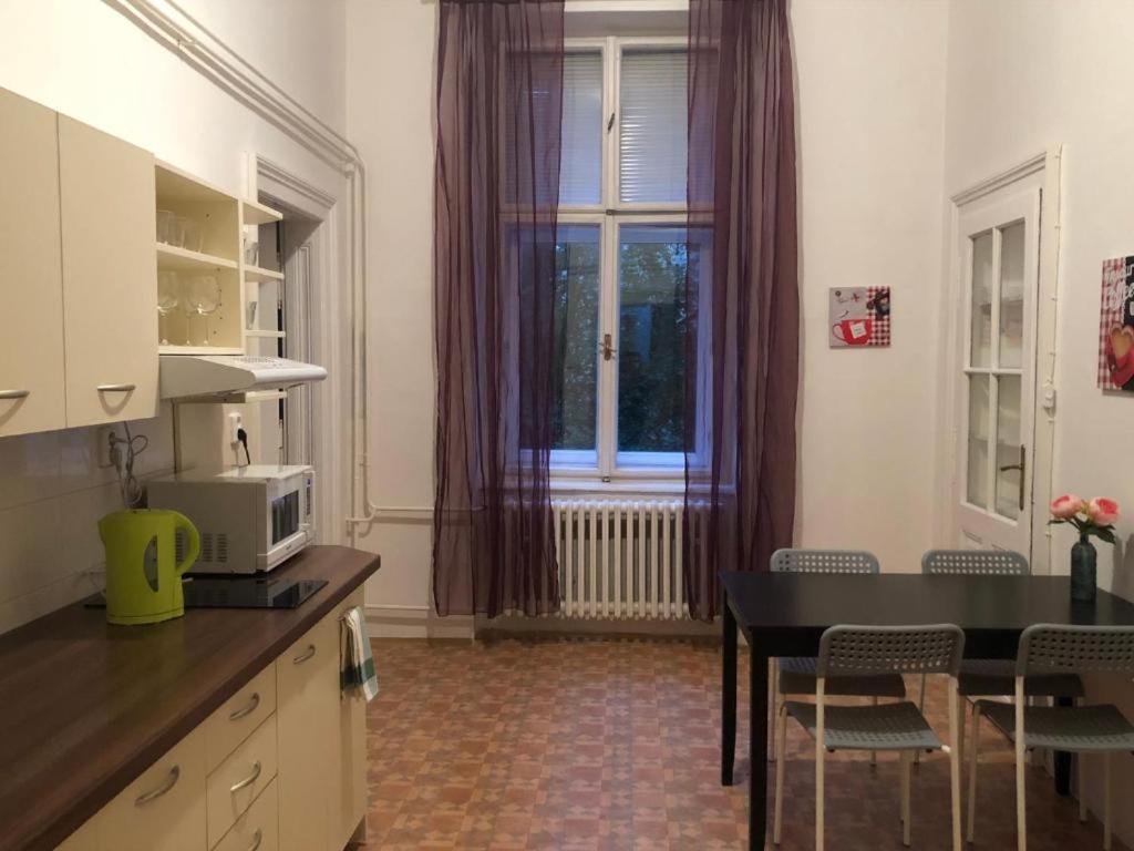 Rooms Veveri - Uvoz, 10 Min Peski Do Centru เบอร์โน ภายนอก รูปภาพ