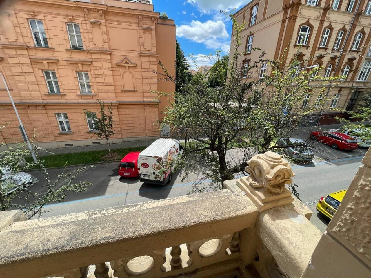 Rooms Veveri - Uvoz, 10 Min Peski Do Centru เบอร์โน ภายนอก รูปภาพ